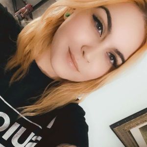 Meet your Posher, Ashleigh